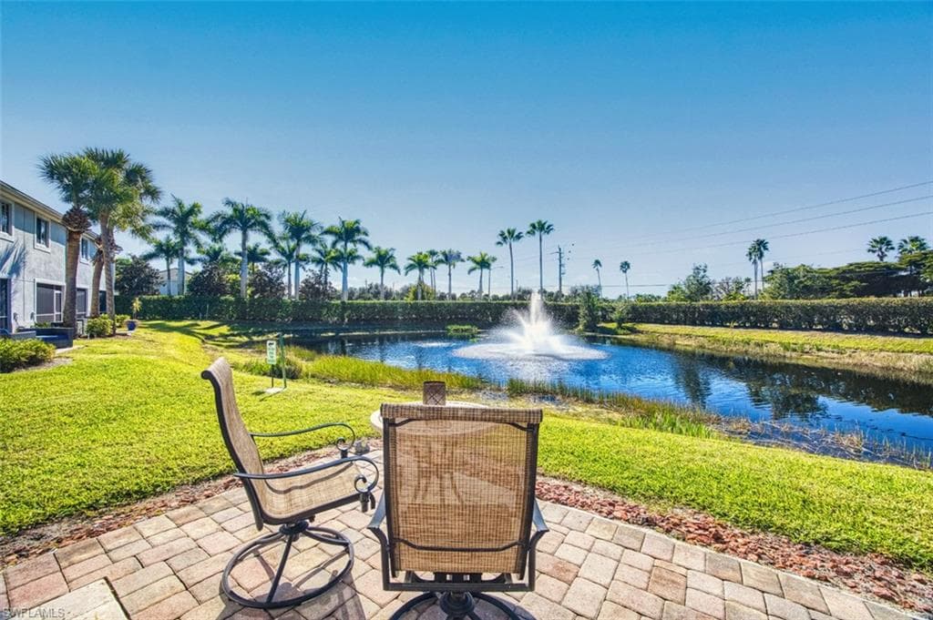 8001 Casa Palermo CIR, FORT MYERS FL 33966-1