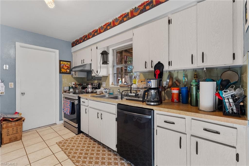 124 Durland AVE, LEHIGH ACRES FL 33936-11