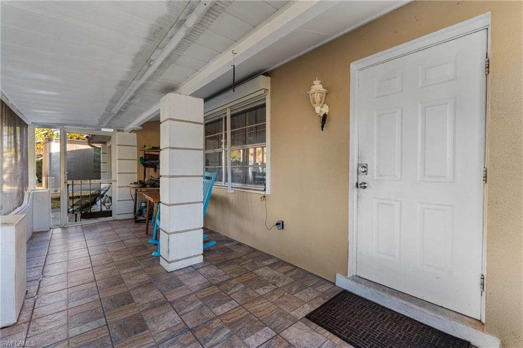 124 Durland AVE, LEHIGH ACRES FL 33936-4