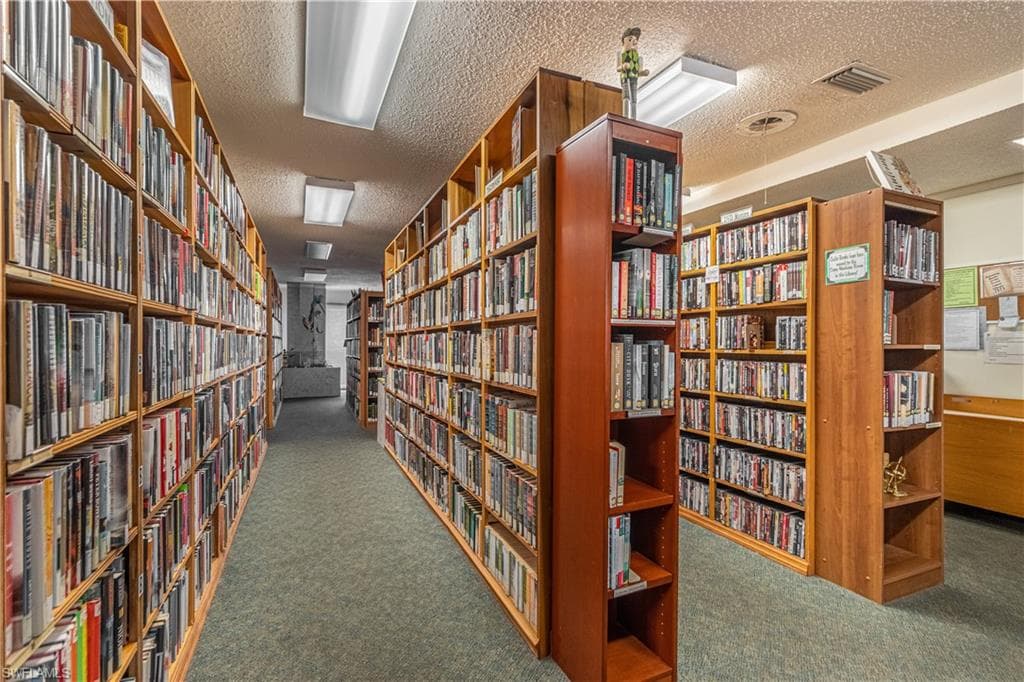 1660 Pine Valley DR # 210, FORT MYERS FL 33907-36