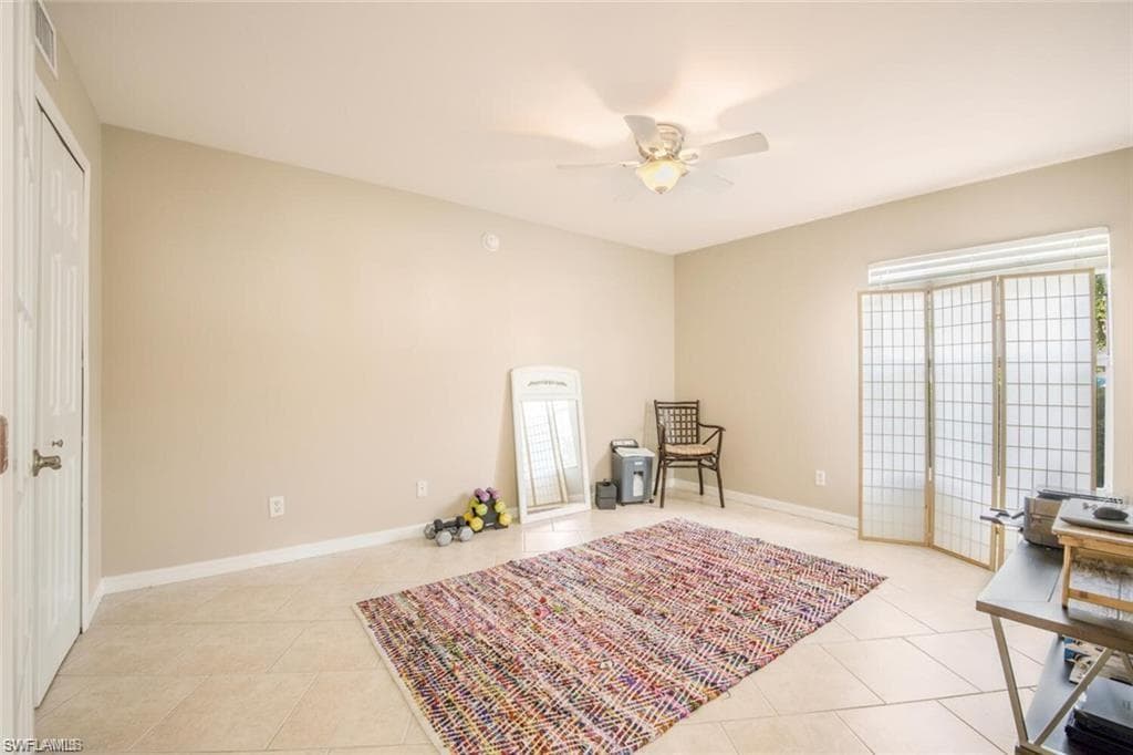9589 Crescent Garden DR # 102, NAPLES FL 34109-15