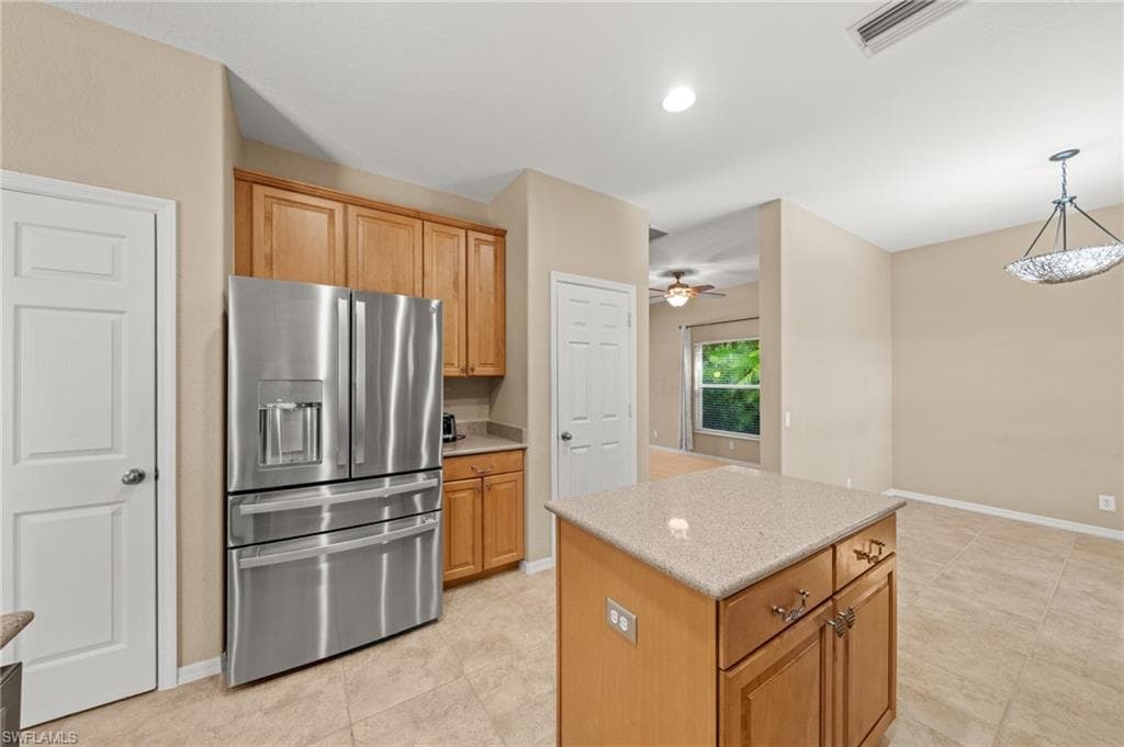 2084 Cape Heather CIR-9