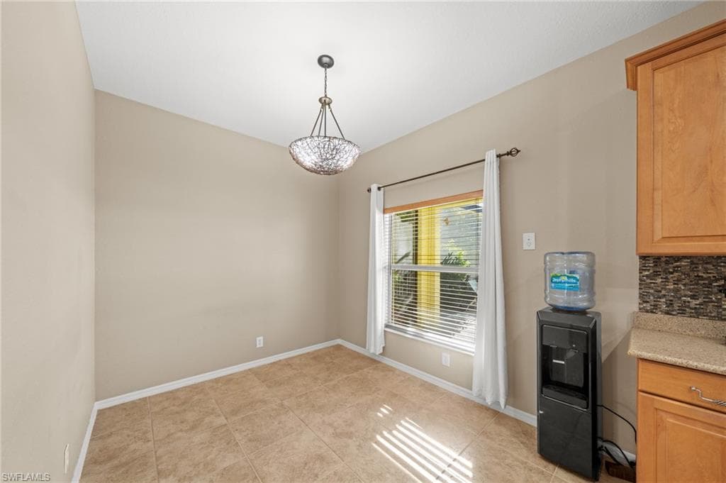 2084 Cape Heather CIR-10