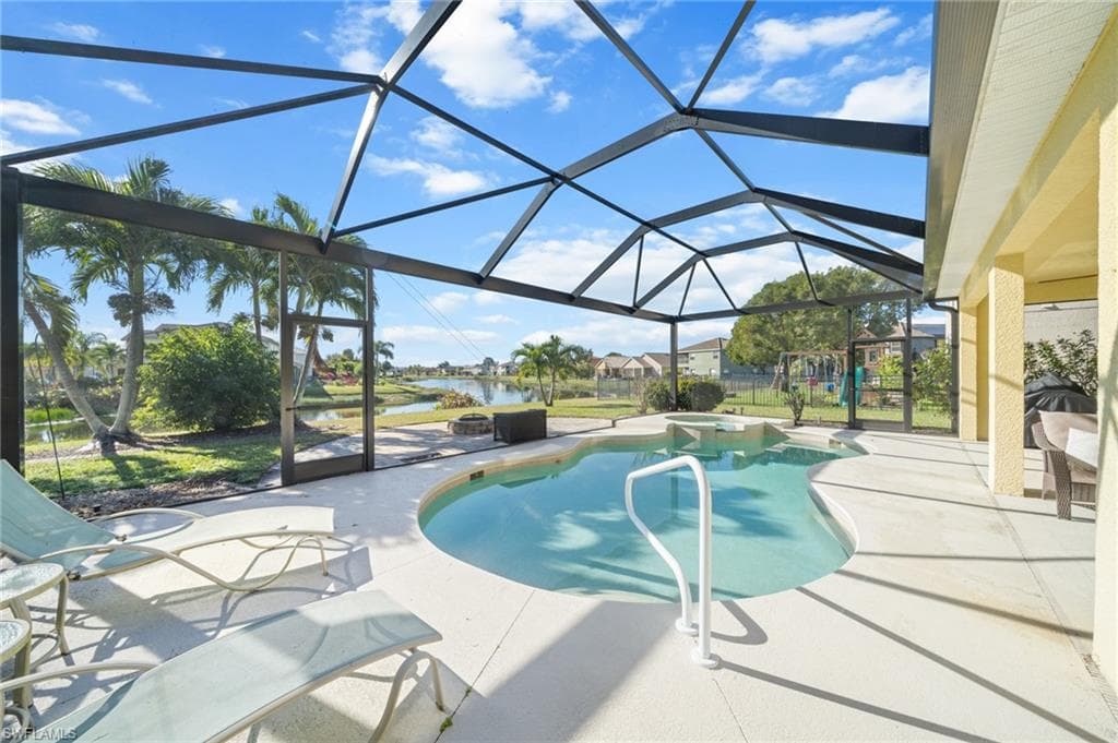 2084 Cape Heather CIR-28