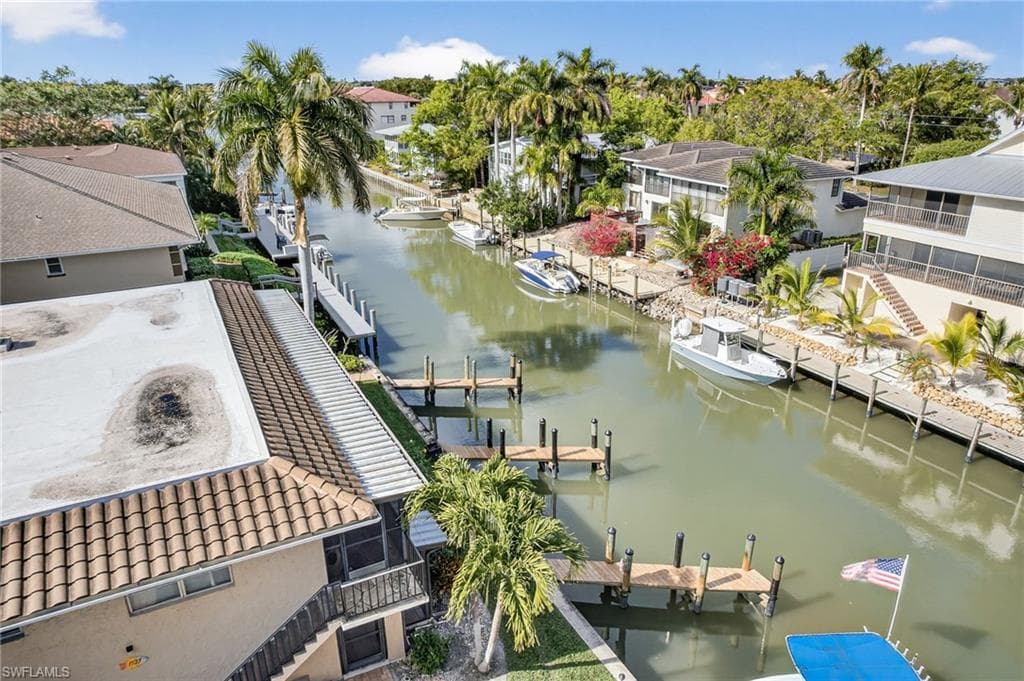 1523 Chesapeake AVE # B4, NAPLES FL 34102-30