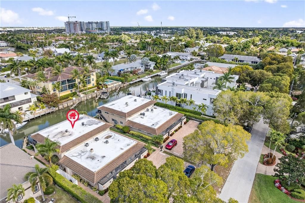 1523 Chesapeake AVE # B4, NAPLES FL 34102-38