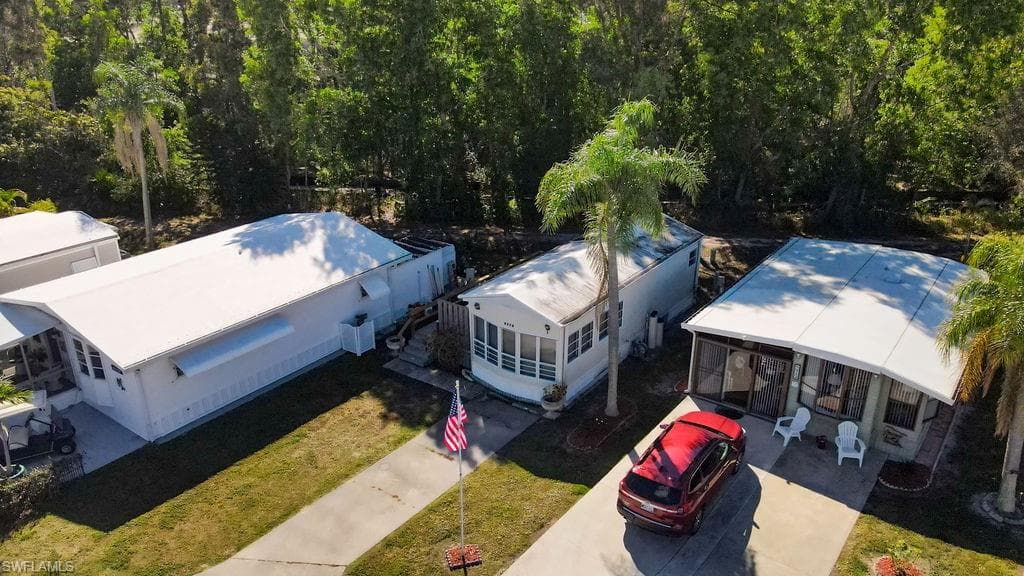 8516 Pepperwood DR, ESTERO FL 33928-17
