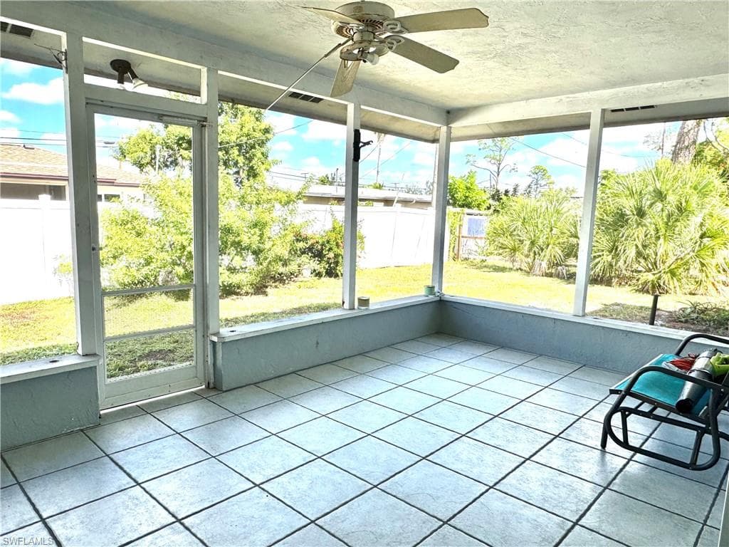 1048 Porpoise RD, VENICE FL 34293-10
