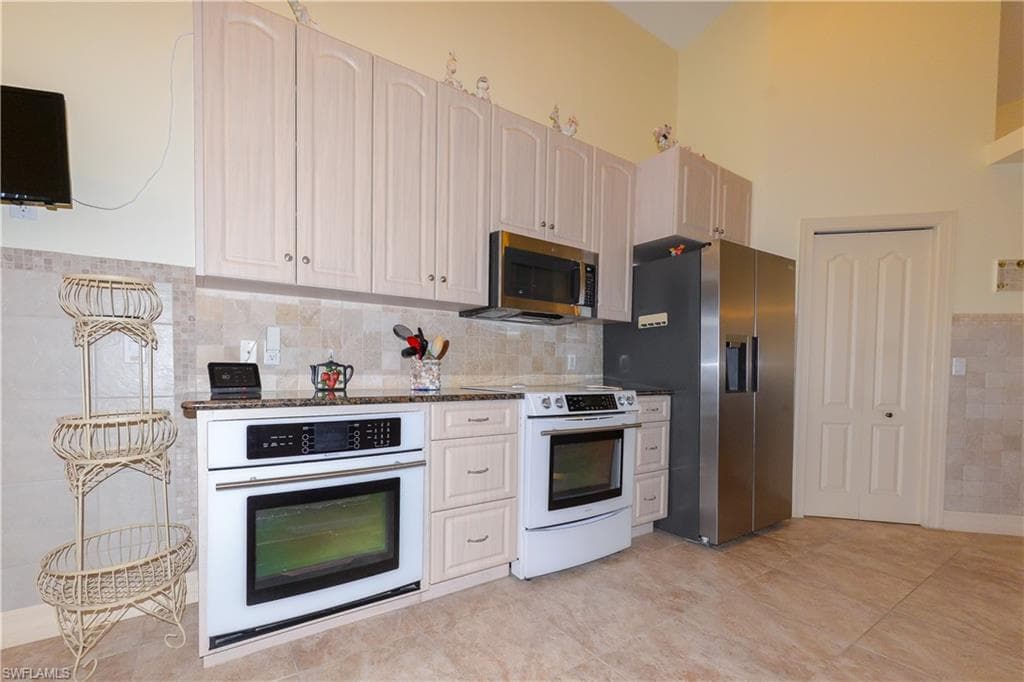 21630 Widgeon TER, FORT MYERS BEACH FL 33931-14