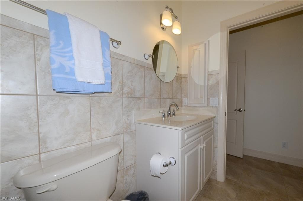 21630 Widgeon TER, FORT MYERS BEACH FL 33931-38
