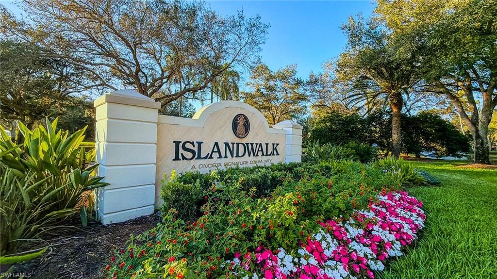 3766 Whidbey WAY, NAPLES FL 34119-43