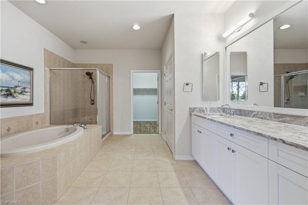 14951 Reflection Key CIR # 536, FORT MYERS FL 33907-12