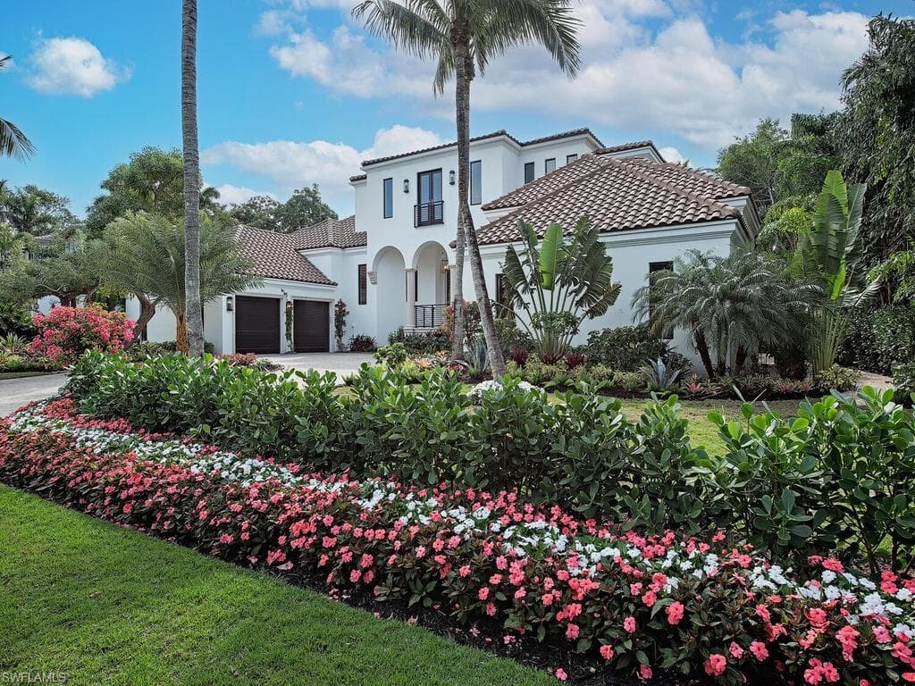 2375 Lantern LN, NAPLES FL 34102-44