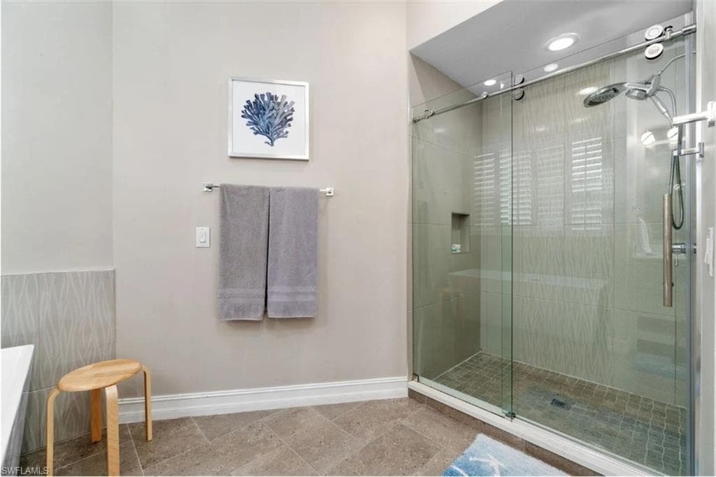 27842 Hickory BLVD-35