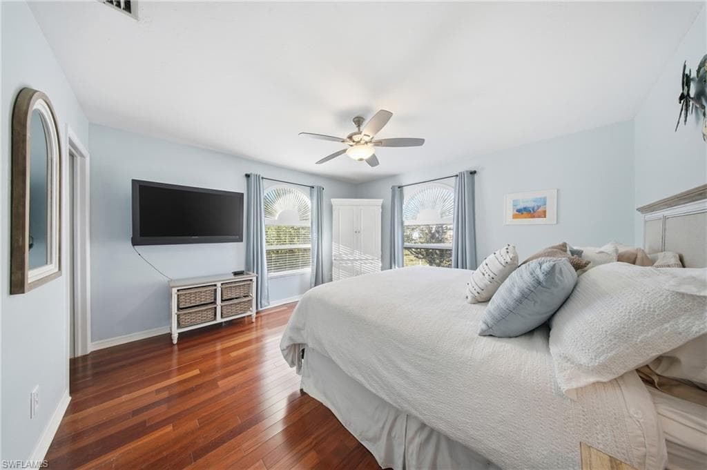 21697/699 Indian Bayou DR, FORT MYERS BEACH FL 33931-13