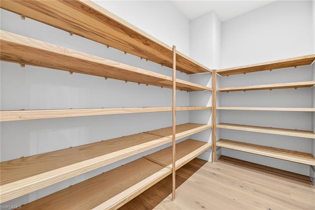 2051 Cambridge Park DR, NAPLES FL 34109-30