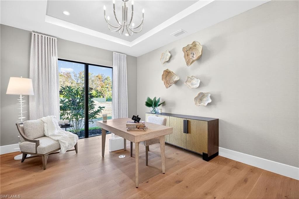 2051 Cambridge Park DR, NAPLES FL 34109-28