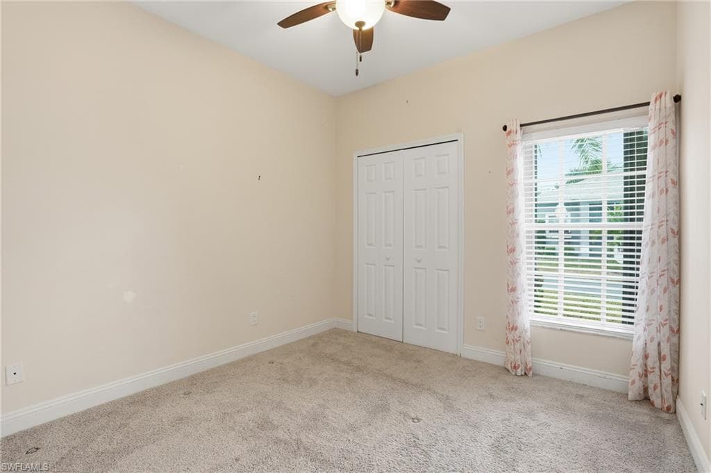 10711 Maui CIR, ESTERO FL 33928-25