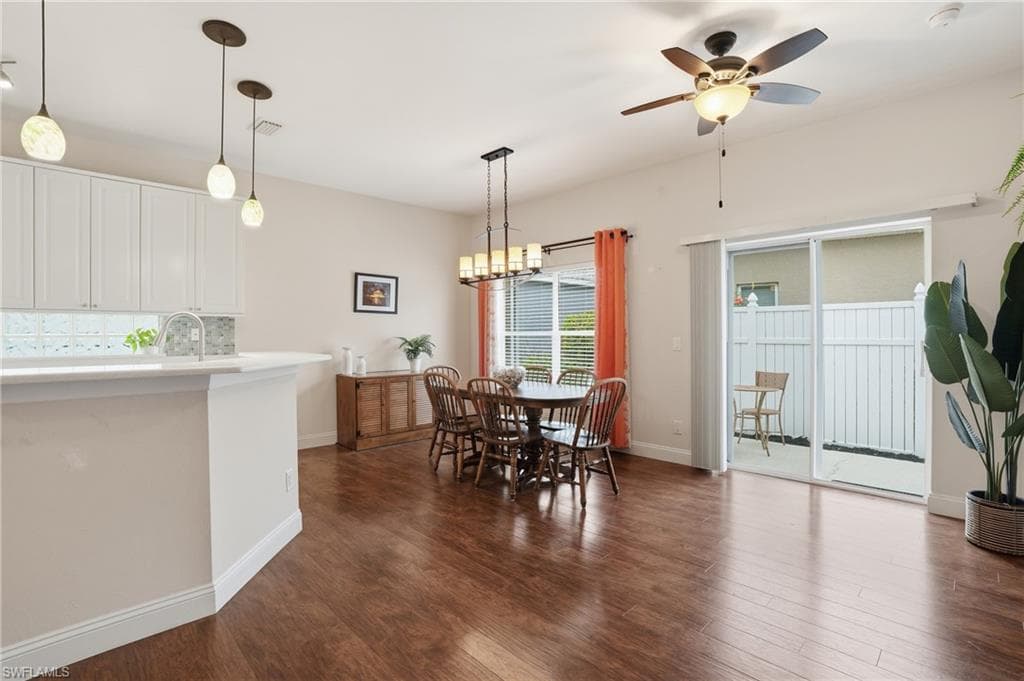 10711 Maui CIR, ESTERO FL 33928-8