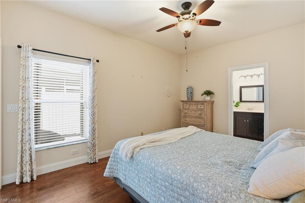 10711 Maui CIR, ESTERO FL 33928-18