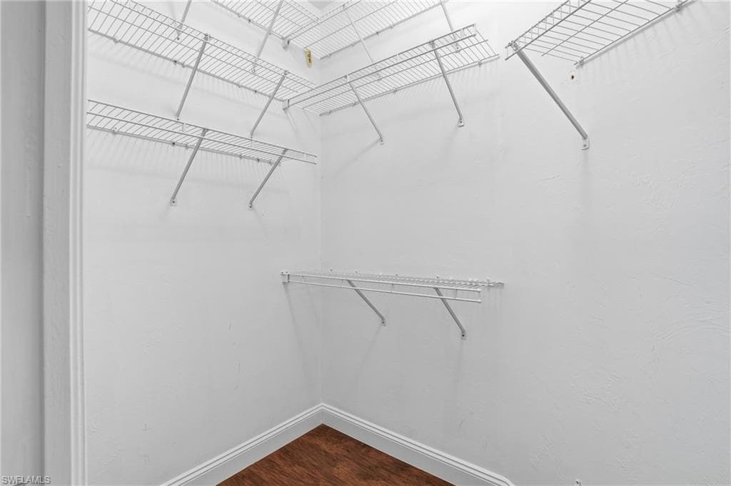 10711 Maui CIR, ESTERO FL 33928-20