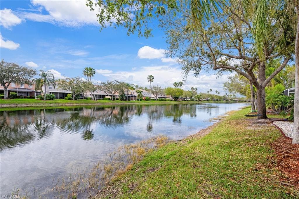 5417 Cove CIR # 112, NAPLES FL 34119-34