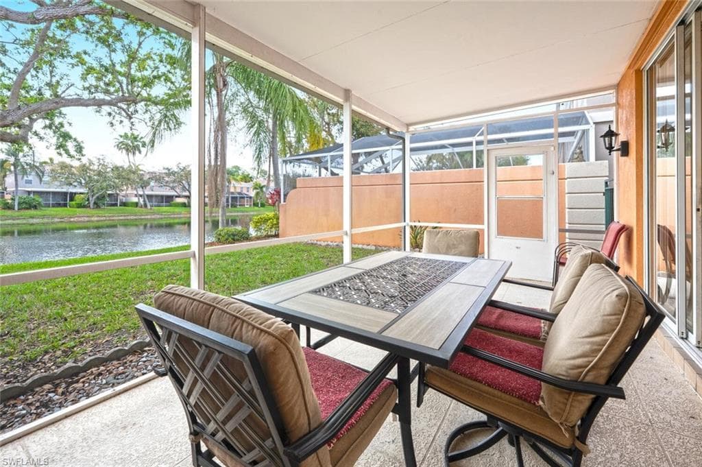 5417 Cove CIR # 112, NAPLES FL 34119-30