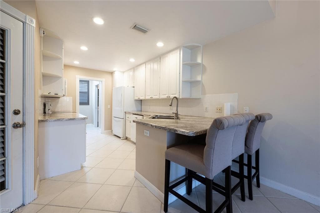 5417 Cove CIR # 112, NAPLES FL 34119-7