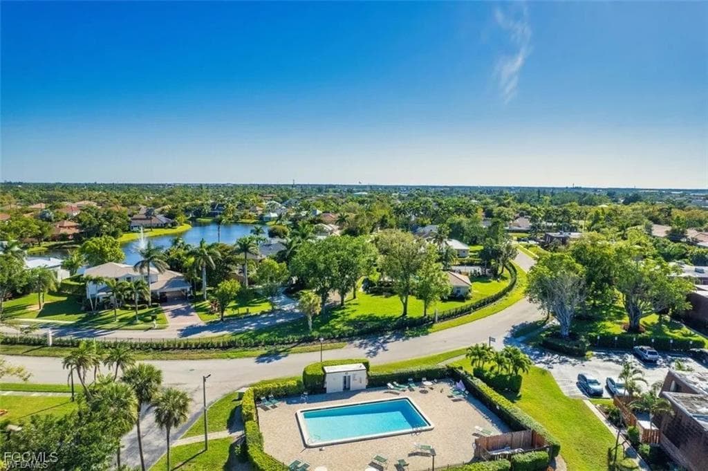 1406 Park Shore CIR 3-25