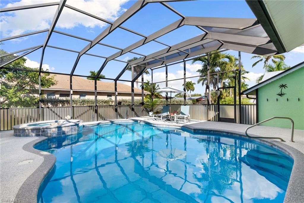 27190 Driftwood DR, BONITA SPRINGS FL 34135-35