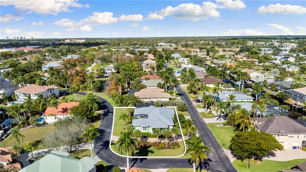 27190 Driftwood DR, BONITA SPRINGS FL 34135-48