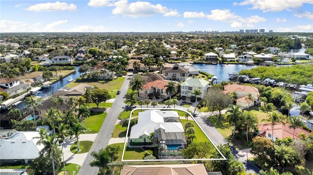 27190 Driftwood DR, BONITA SPRINGS FL 34135-47