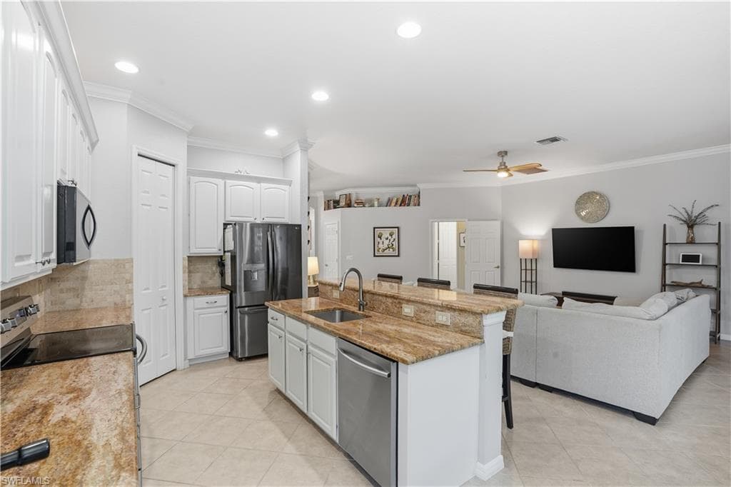 6505 Waverly Green WAY, NAPLES FL 34110-10