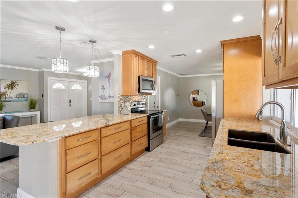 1936 SE 31st TER, CAPE CORAL FL 33904-27