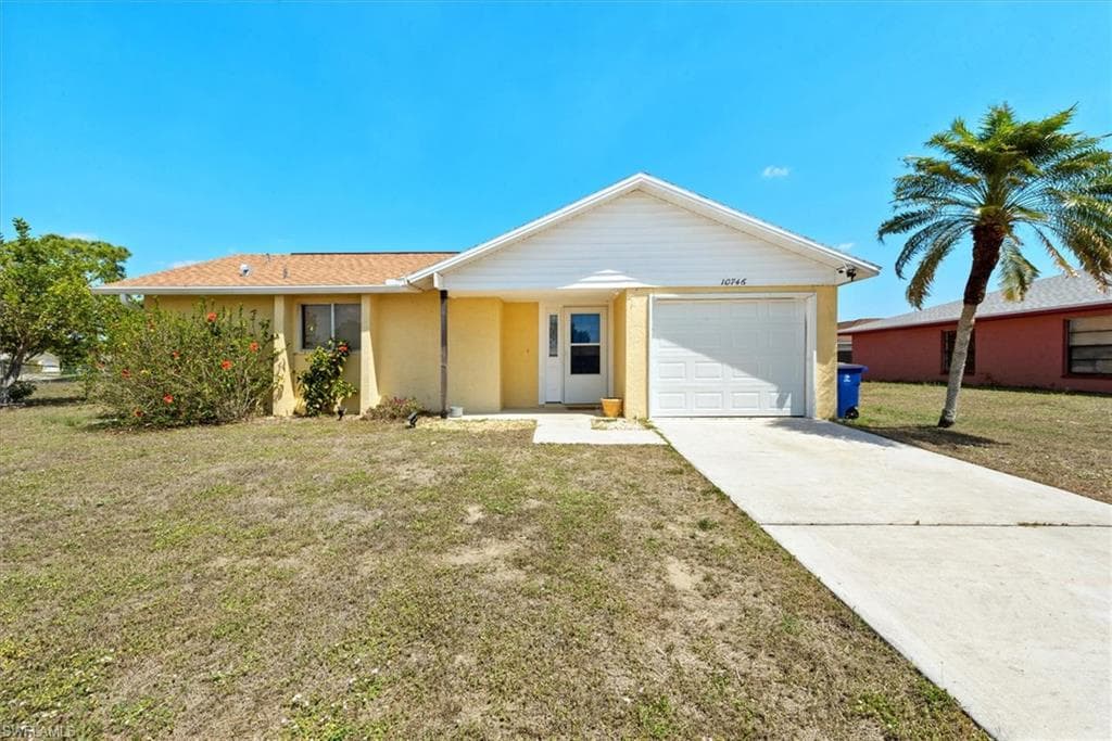 10746 Lemontree CT, LEHIGH ACRES FL 33936-2