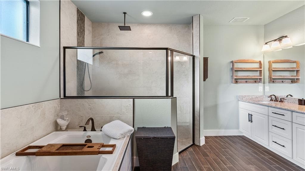 14200 Chetwood ST, FORT MYERS FL 33905-22