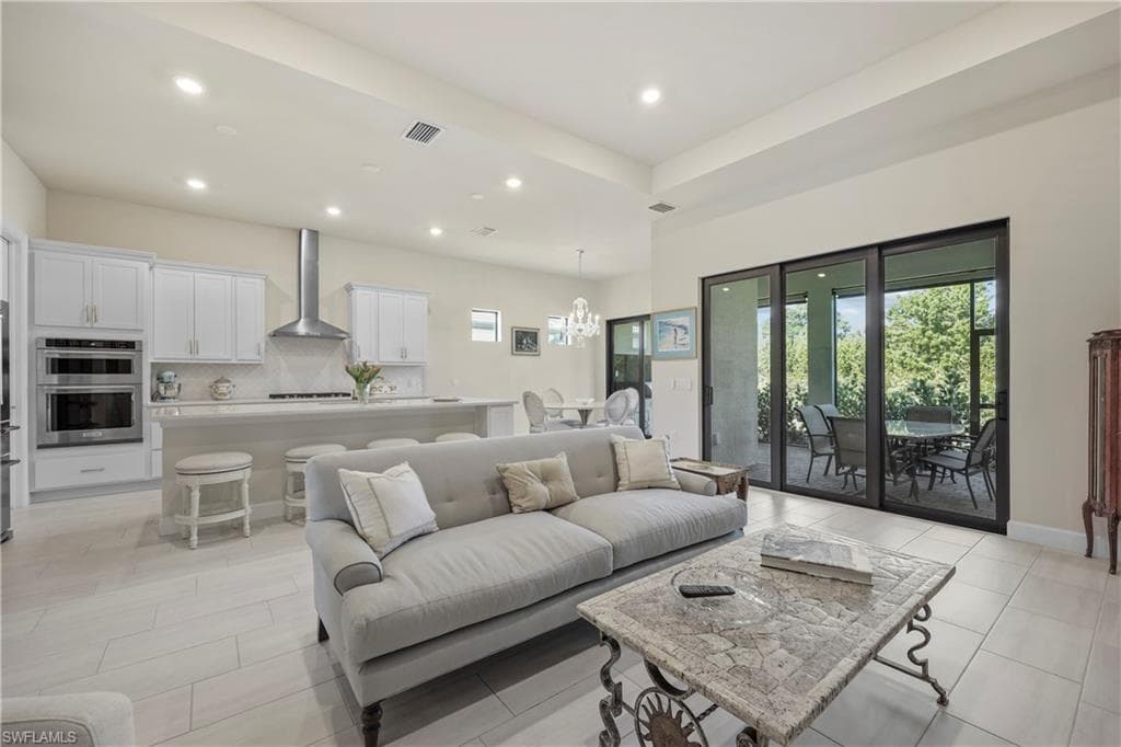 2048 Yellowfin CIR-6