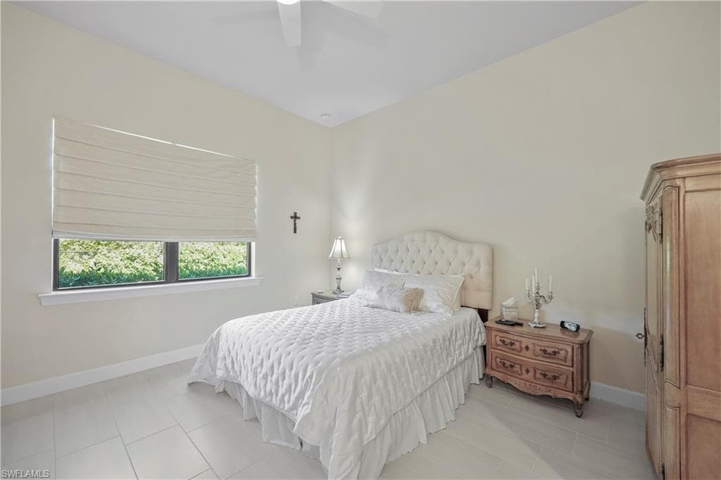 2048 Yellowfin CIR-13