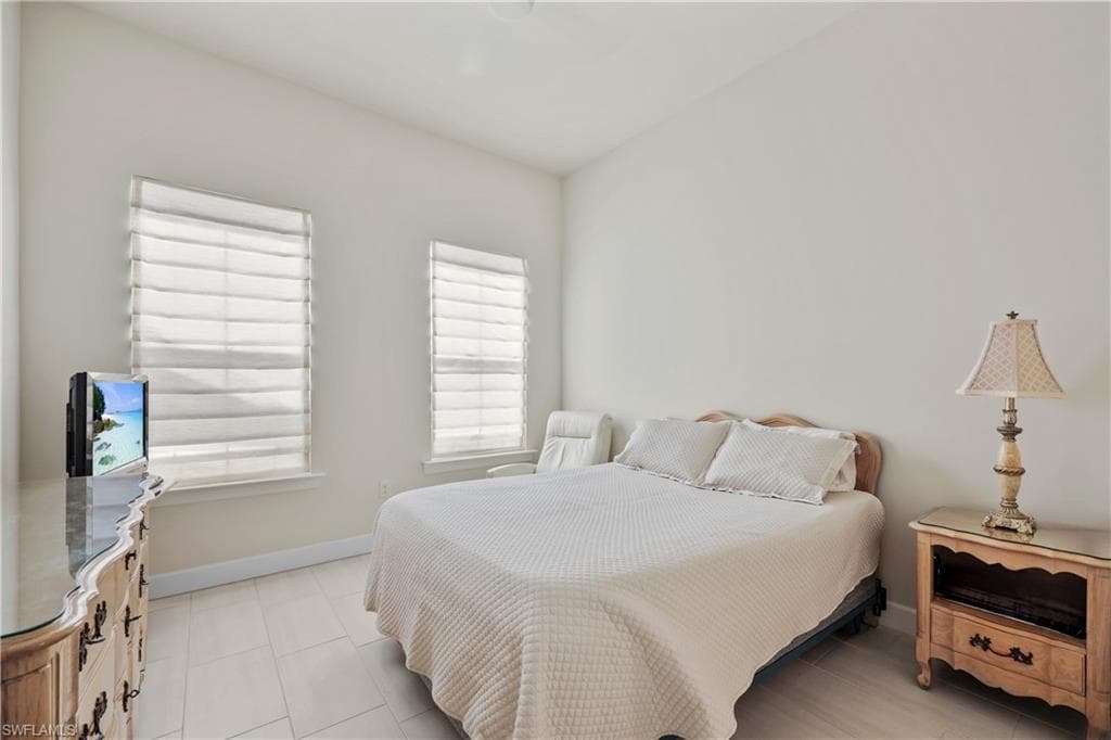 2048 Yellowfin CIR-18