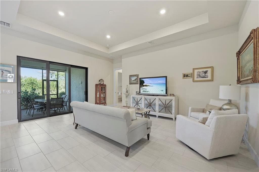 2048 Yellowfin CIR-3