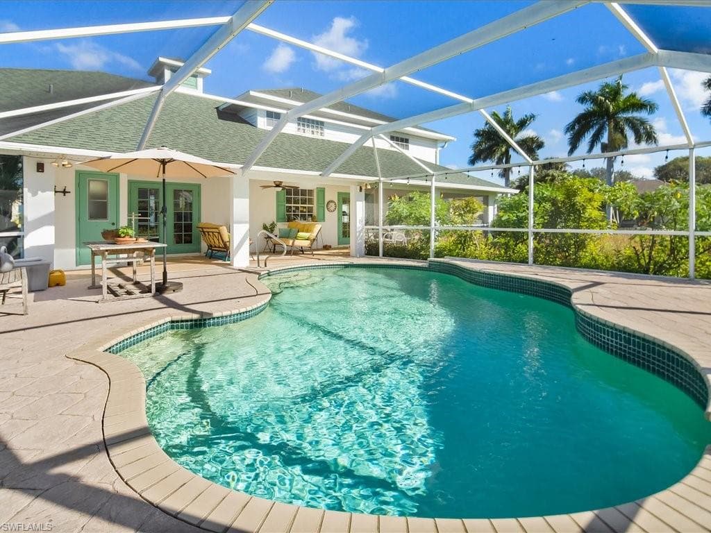 20591 Groveline CT, ESTERO FL 33928-3