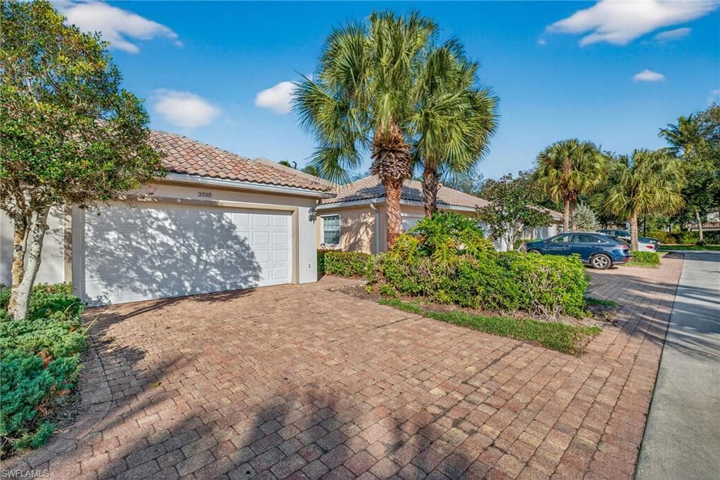 3518 Zanzibar WAY, NAPLES FL 34119-2
