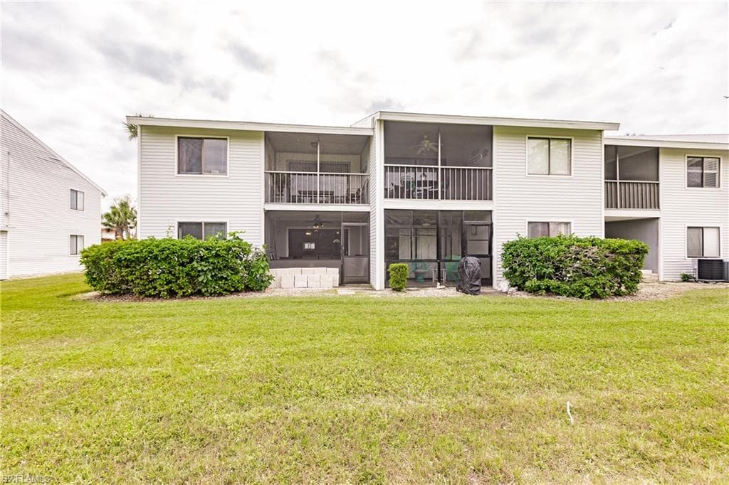 1055 Palm AVE # 217, NORTH FORT MYERS FL 33903-12