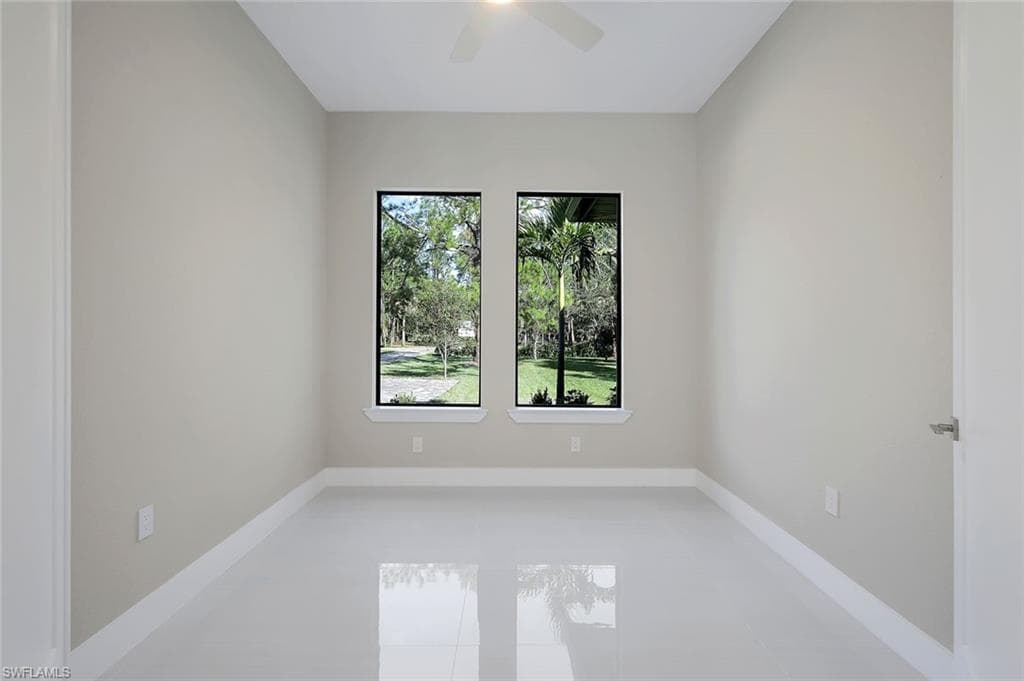 3632 3rd AVE SW-15
