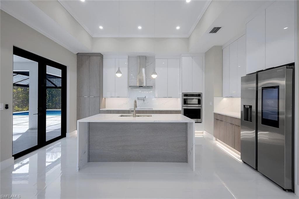 3632 3rd AVE SW-4