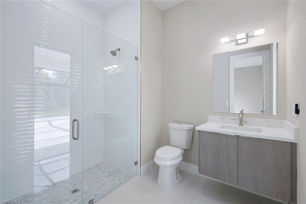 3632 3rd AVE SW-18