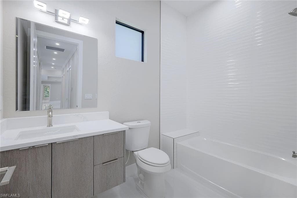 3632 3rd AVE SW-20