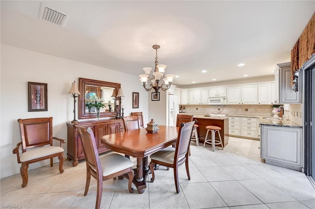 185 Lake Point LN 8B-2