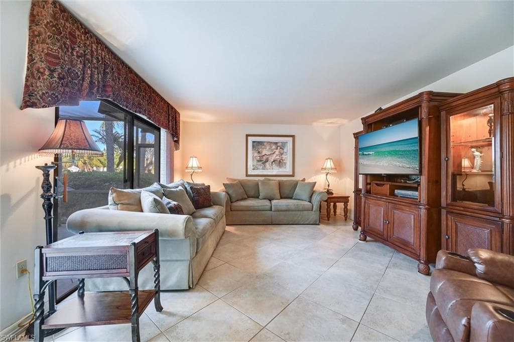 185 Lake Point LN 8B-10