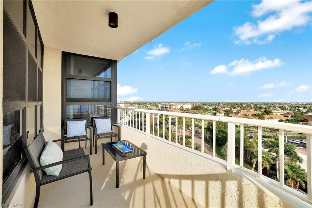 260 Seaview CT # 906, MARCO ISLAND FL 34145-12